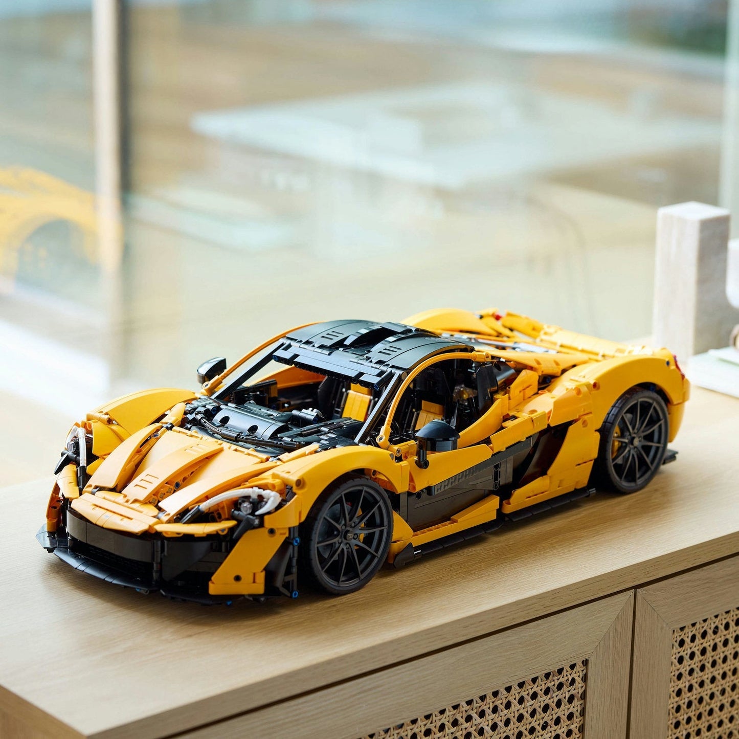LEGO McLaren P1