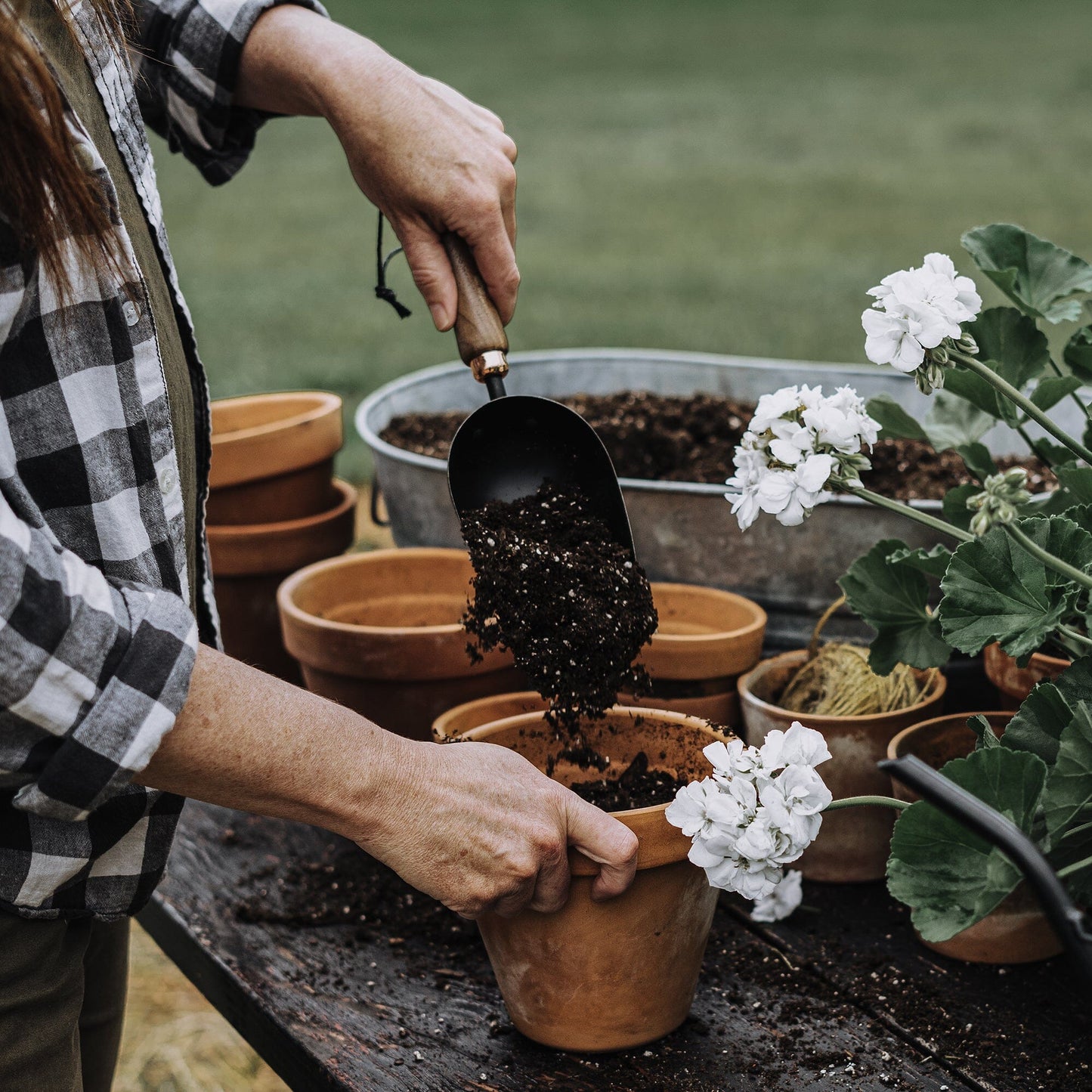 Barebones Garden Scoop