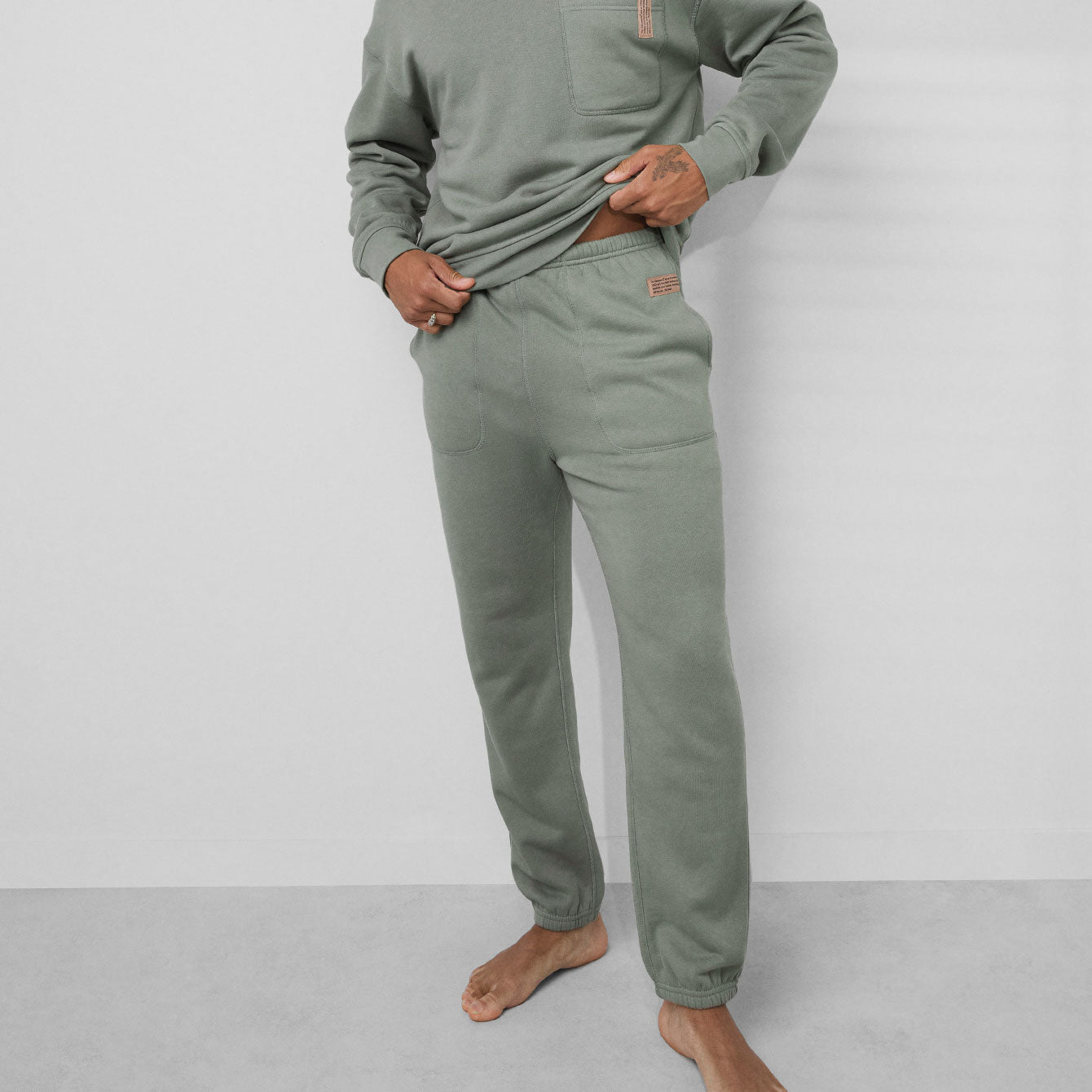 Lunya Men’s Shaded Olive Silksweats Reversible Jogger