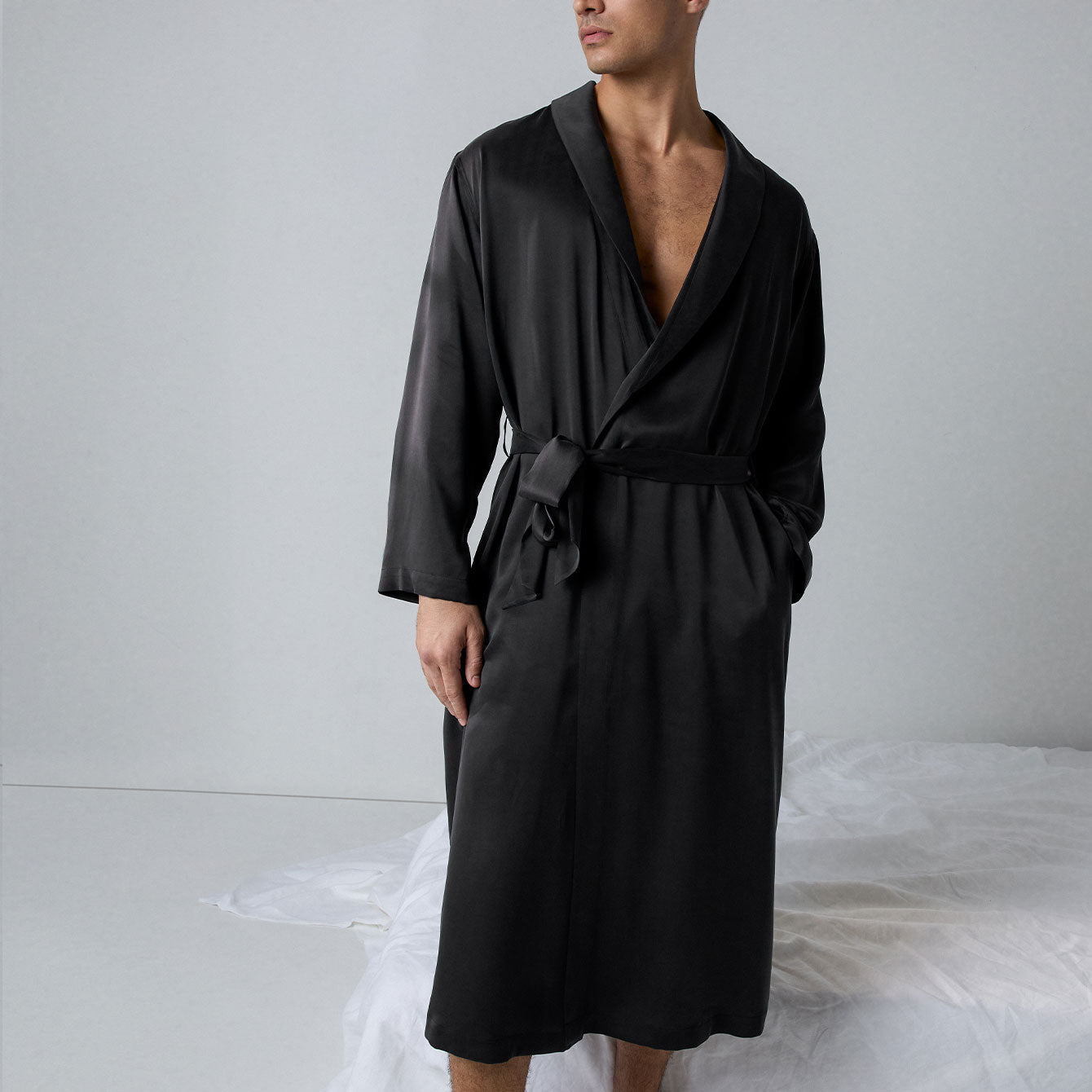 Lunya Men's Immersed Black Washable Silk Robe