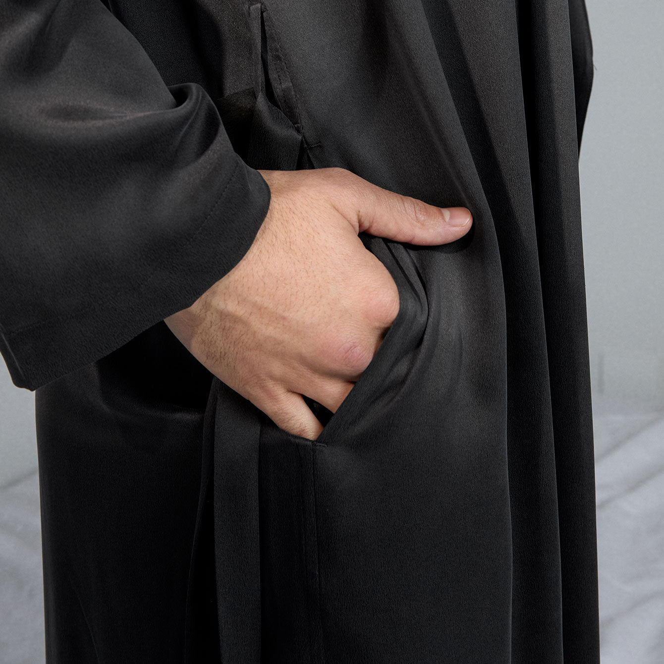 Lunya Men's Immersed Black Washable Silk Robe