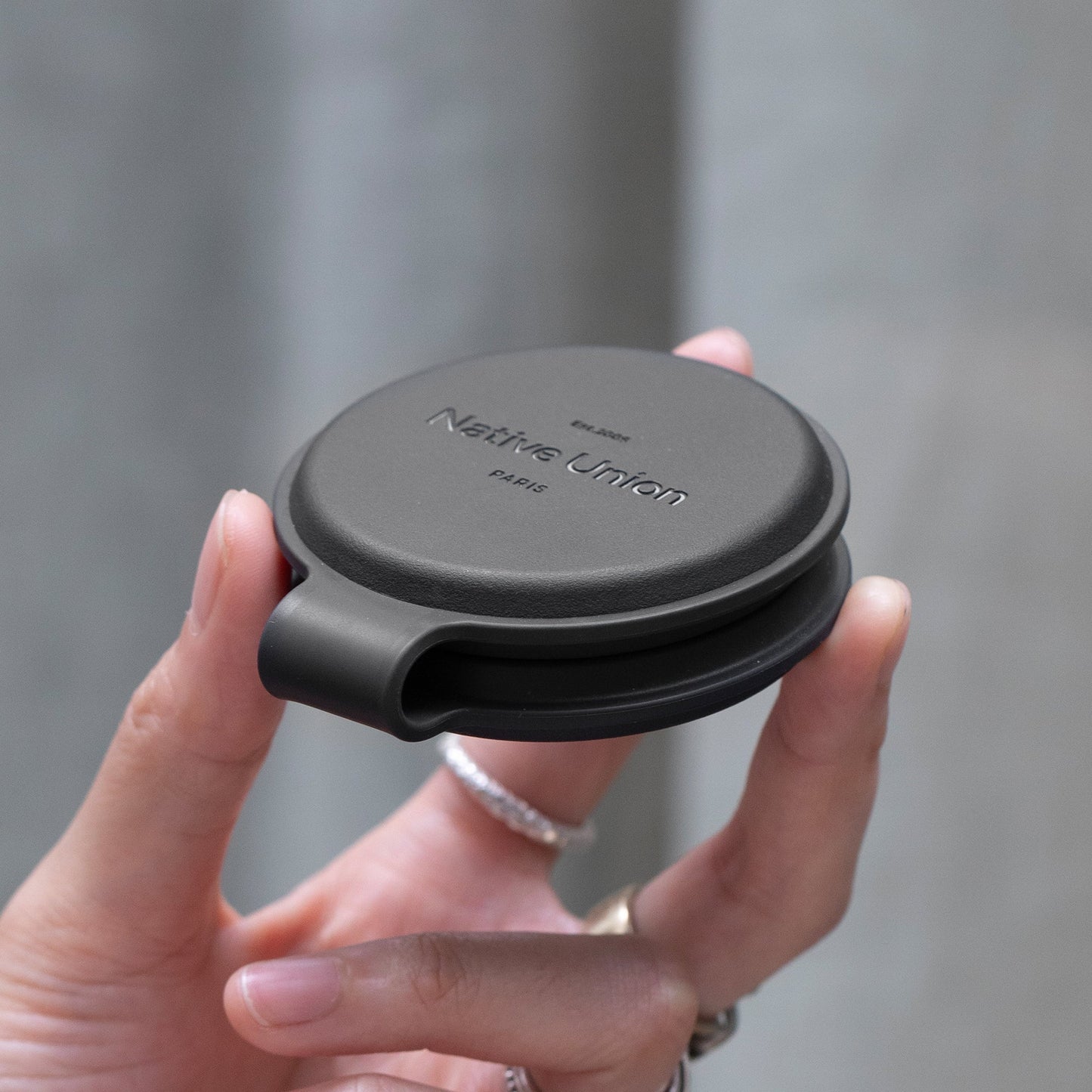 Native Union Voyage 2-in-1 Magnetic Wireless Charger