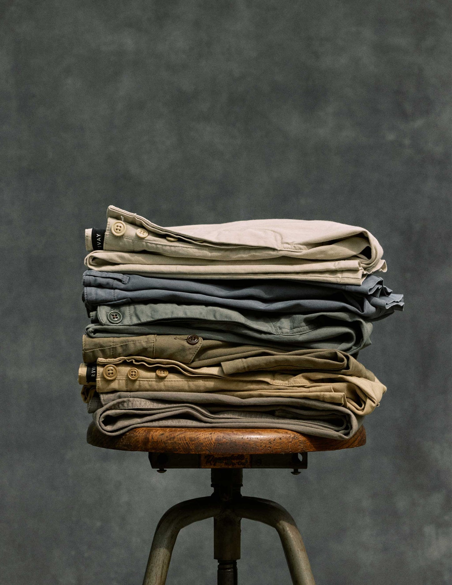 Series Chino in Olive Fatigue