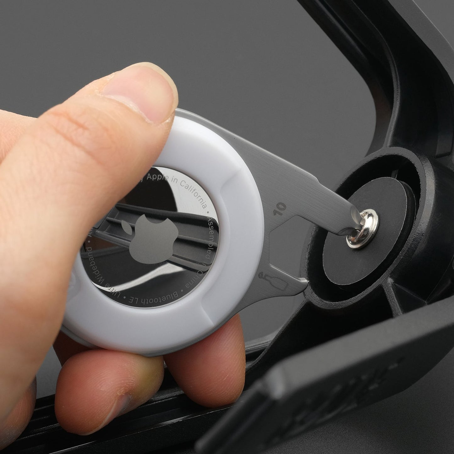 A-Tech AirTag 4-in-1 Multitool Lite