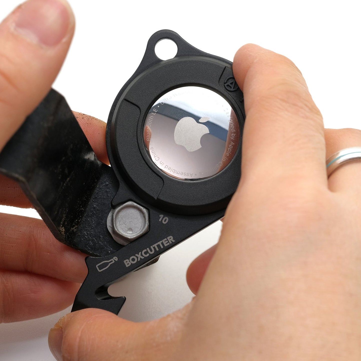 A-Tech AirTag Multitool 5-in-1 Box Cutter