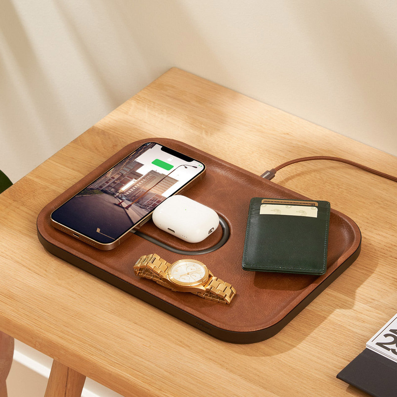 Courant Mag 3 Wireless Charging Valet