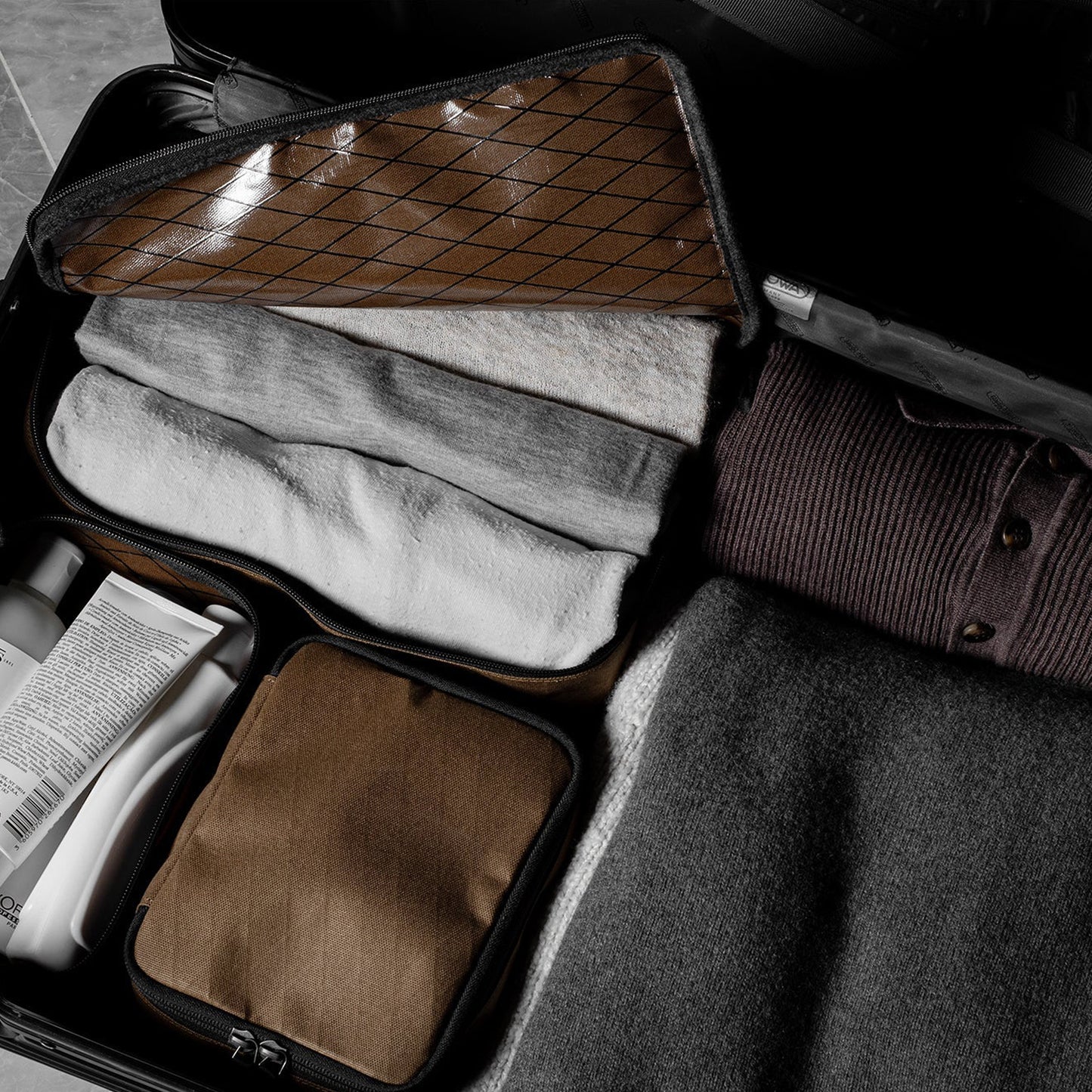 Hardgraft Fly Travel Kit