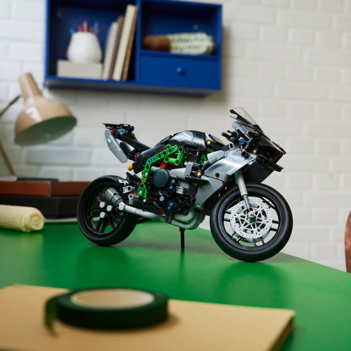 LEGO Kawasaki Ninja H2R Motorcycle