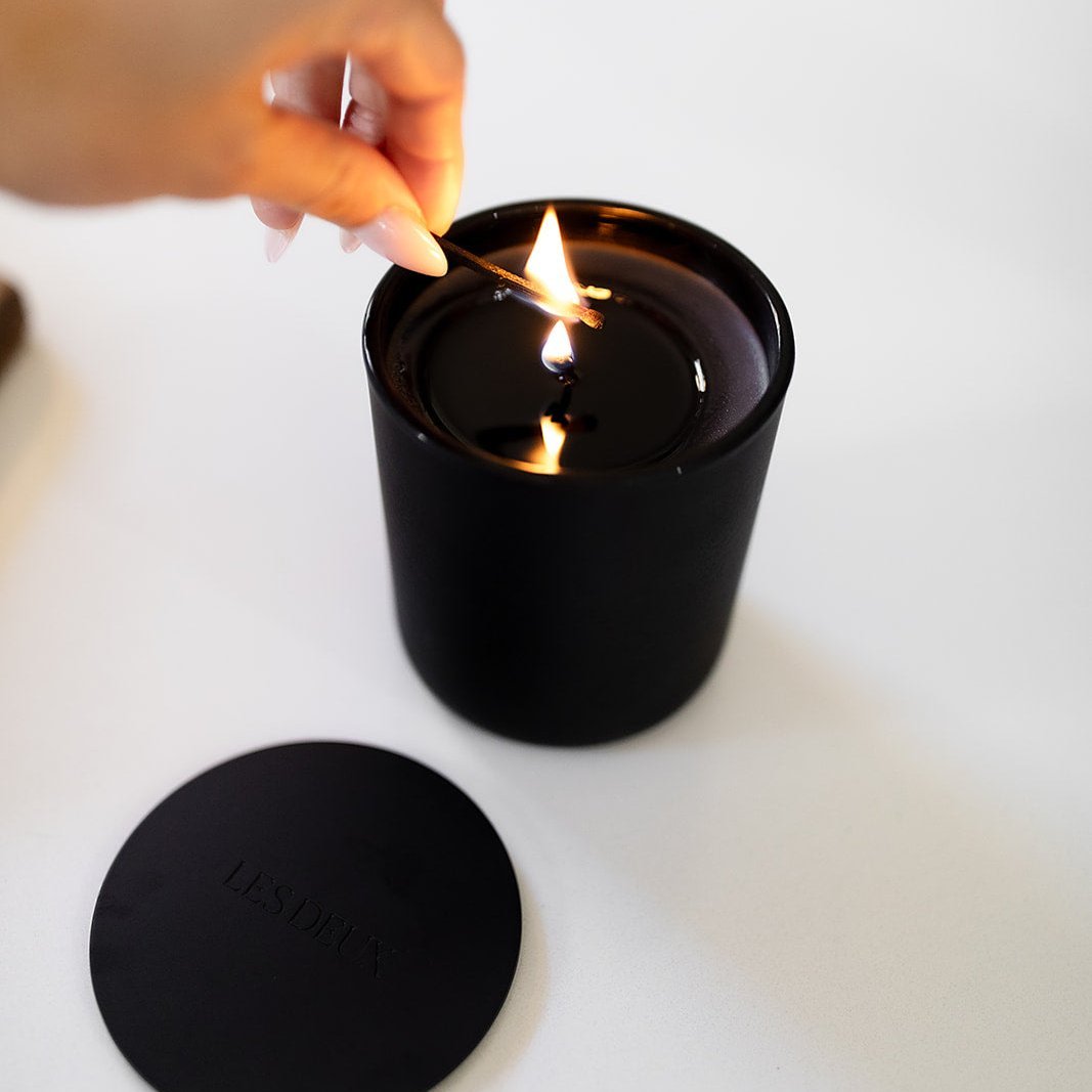 Les Deux Fragrances No. 4 Candle