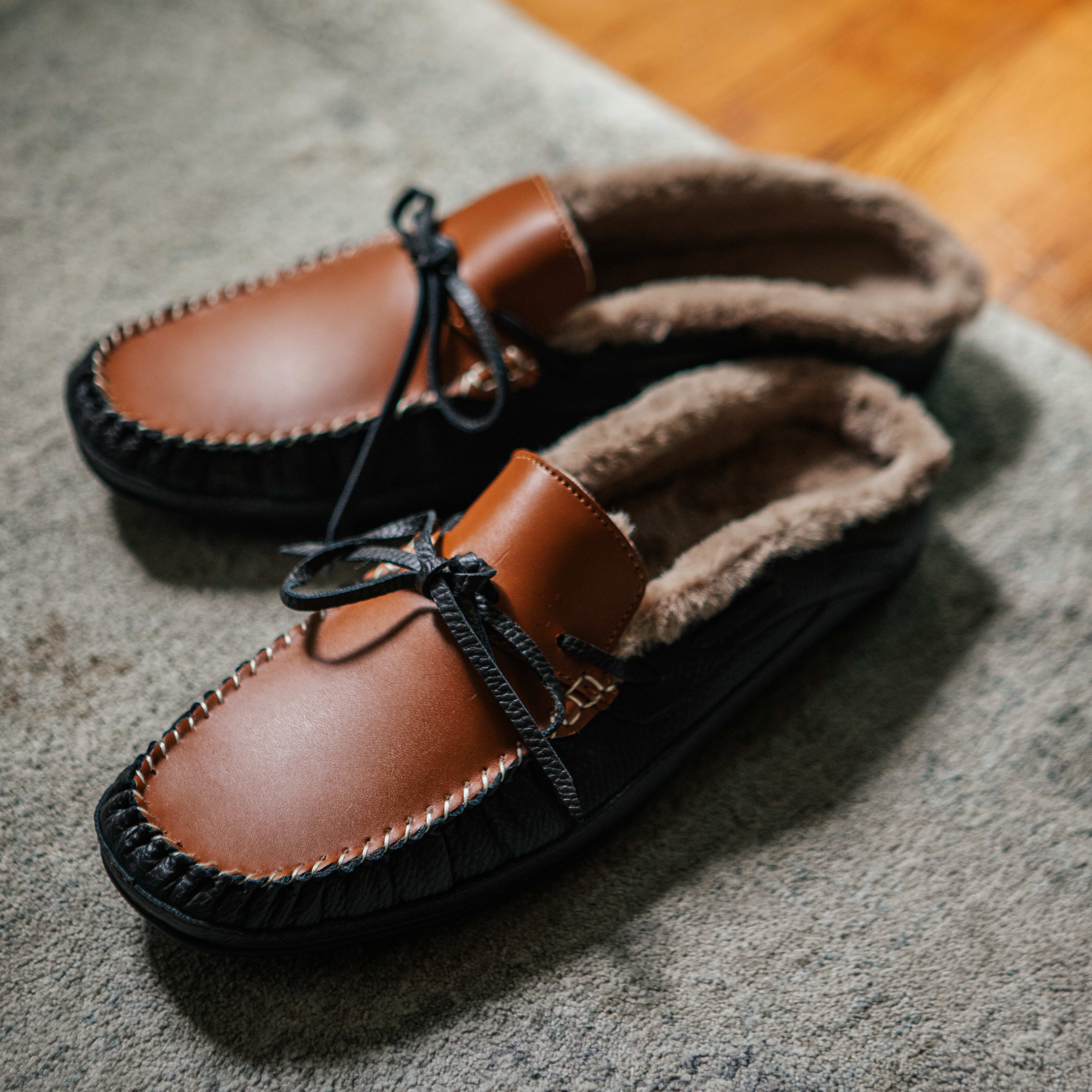 Grizzly Cabin Slipper | Uncrate Supply