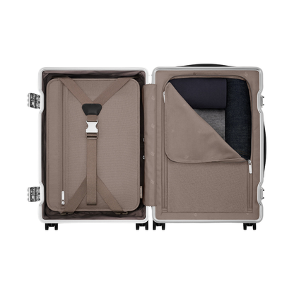 Carl Friedrik The Carry-on