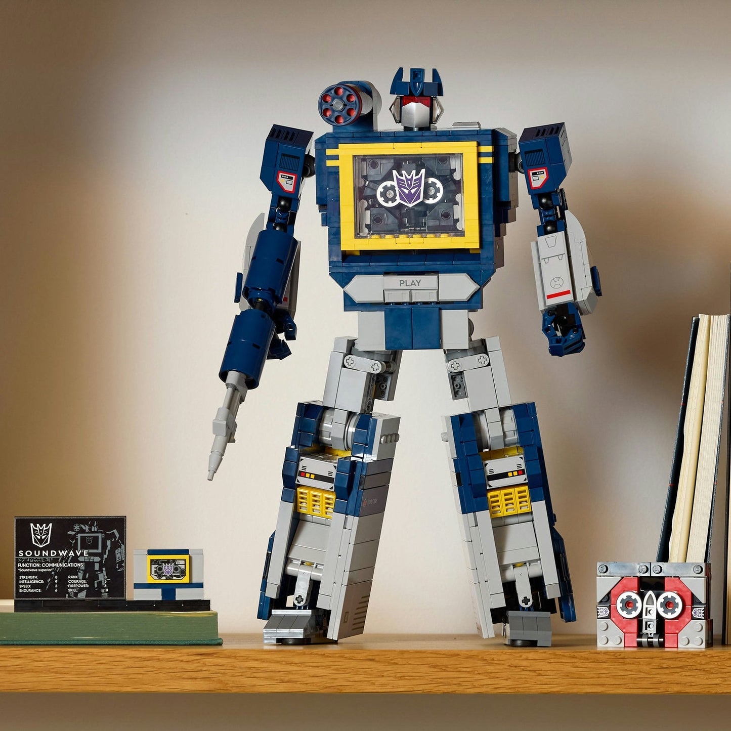 LEGO Transformers: Soundwave