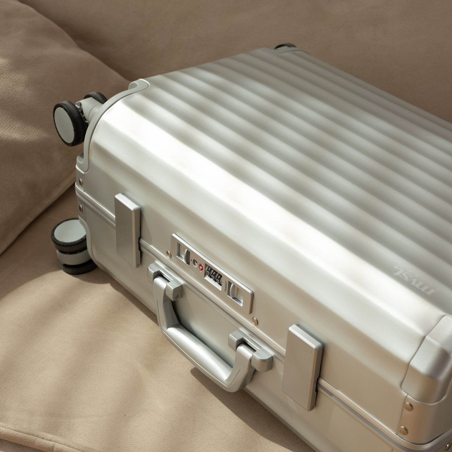 MVST SPACE Aluminum Silver Suitcase
