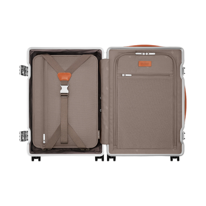 Carl Friedrik The Carry-on