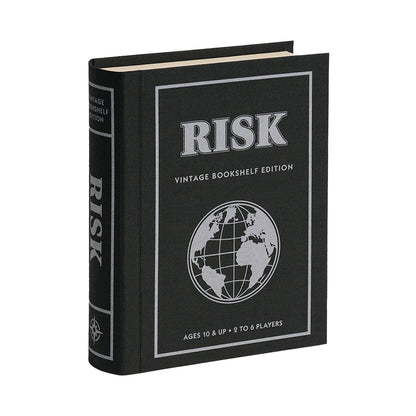 Vintage-Bücherregal-Spiele