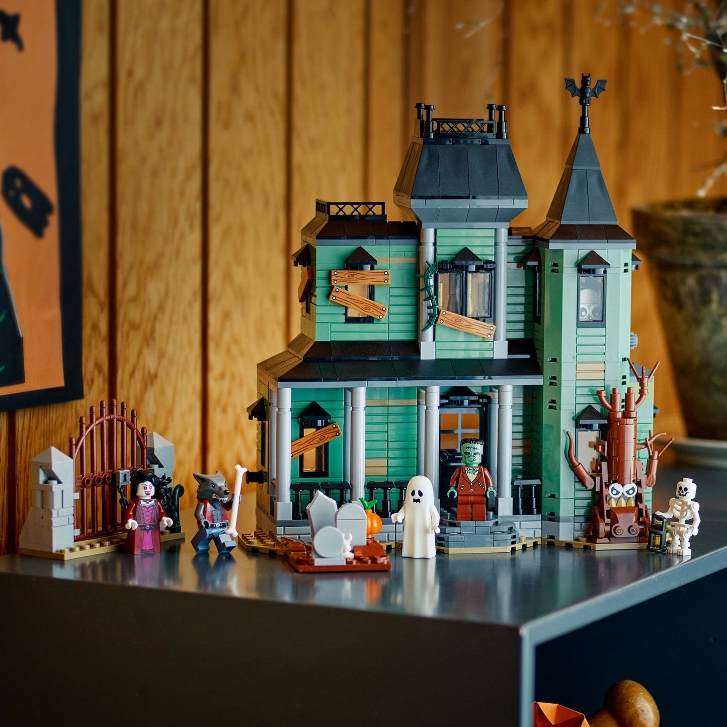 LEGO Creator Haunted Mansion