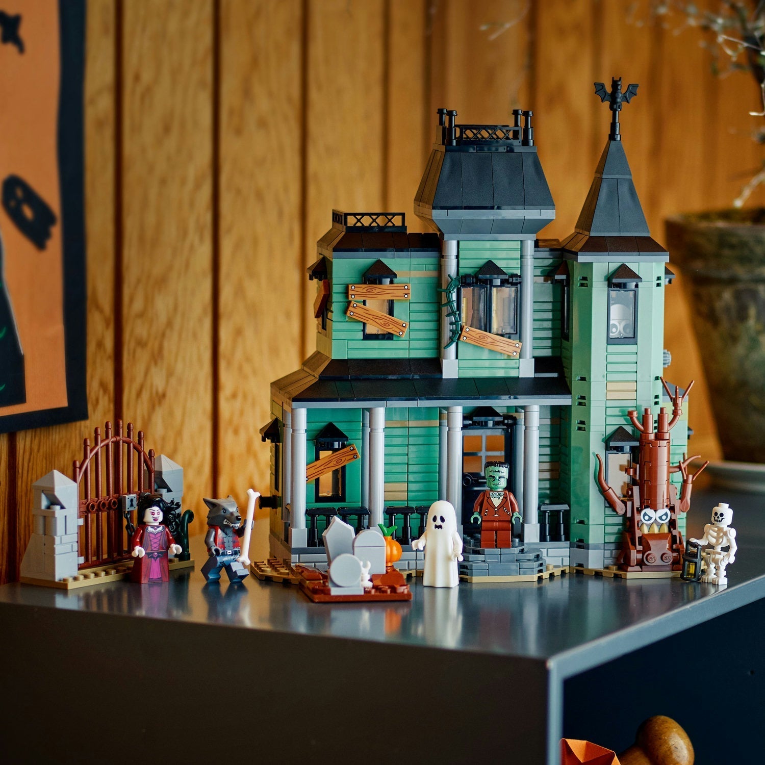 LEGO Creator Haunted Mansion