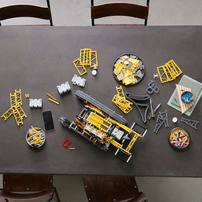 LEGO Liebherr Crawler Crane LR 13000