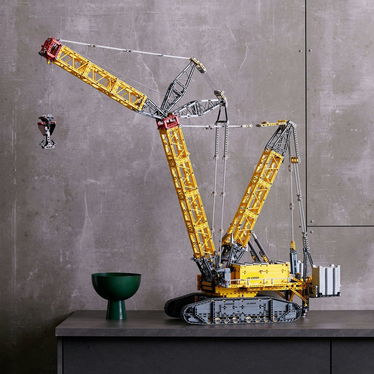 LEGO Liebherr Crawler Crane LR 13000