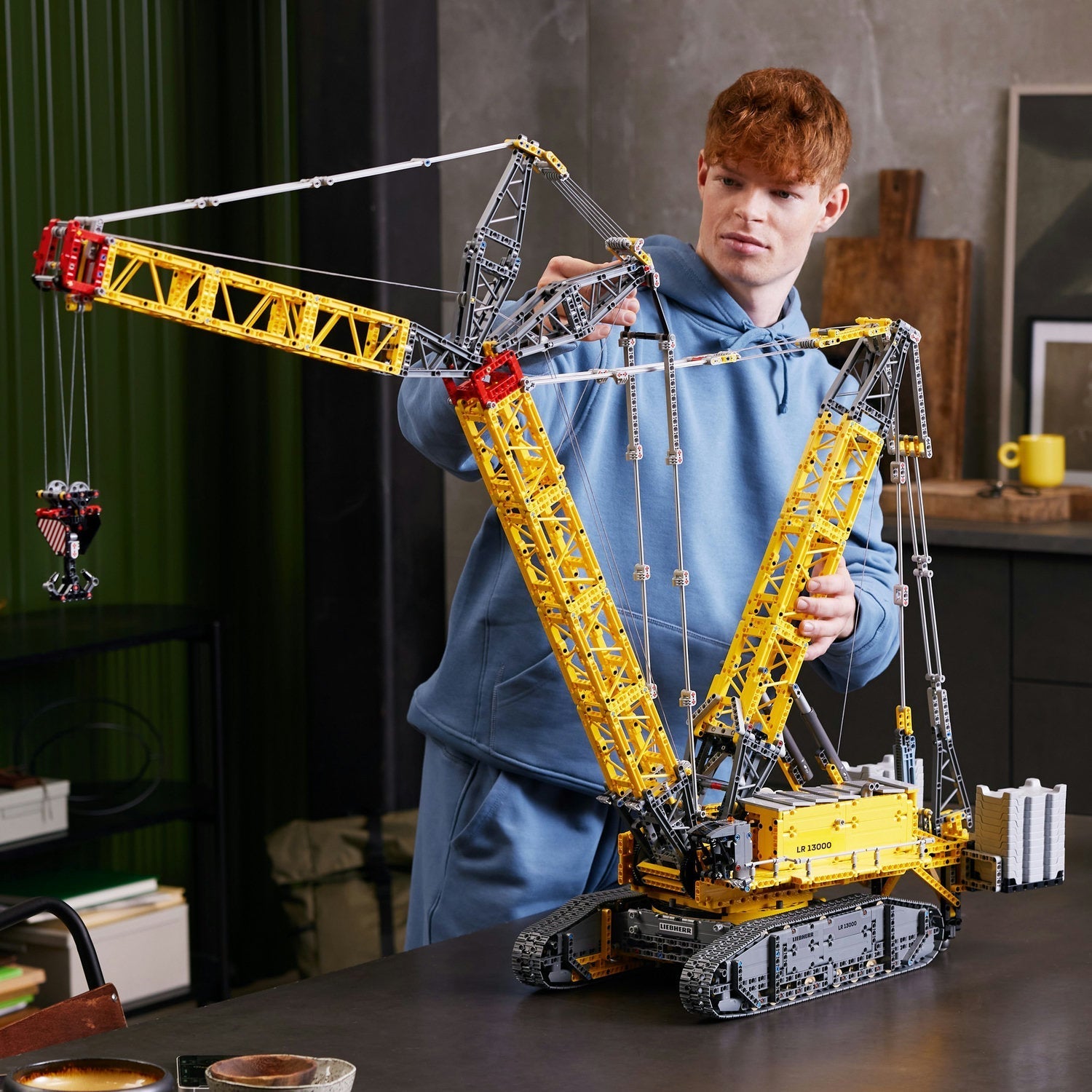 LEGO Liebherr Crawler Crane LR 13000