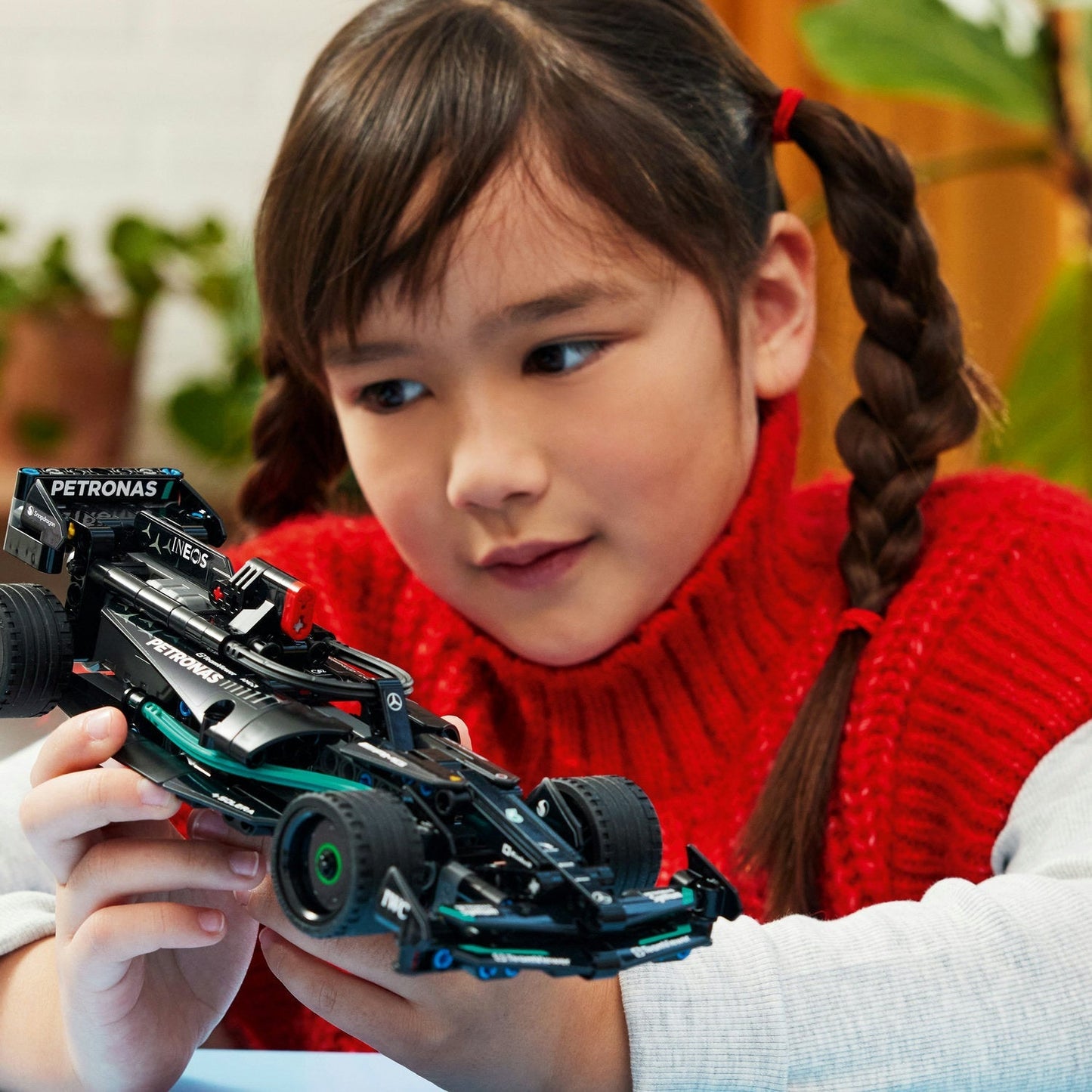 LEGO Mercedes-AMG F1 W14 E Performance Pull-Back