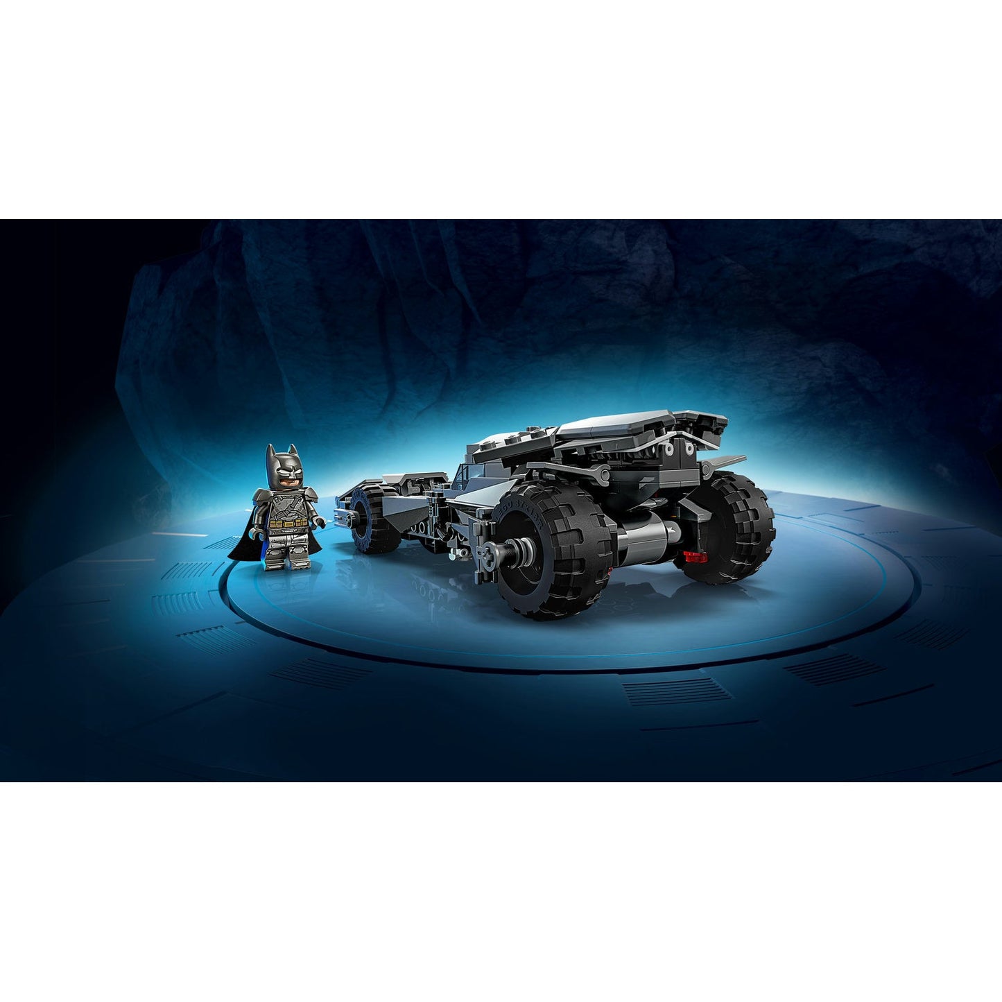 LEGO® Super Heroes: Batman v Superman™ Batmobile™ 76331
