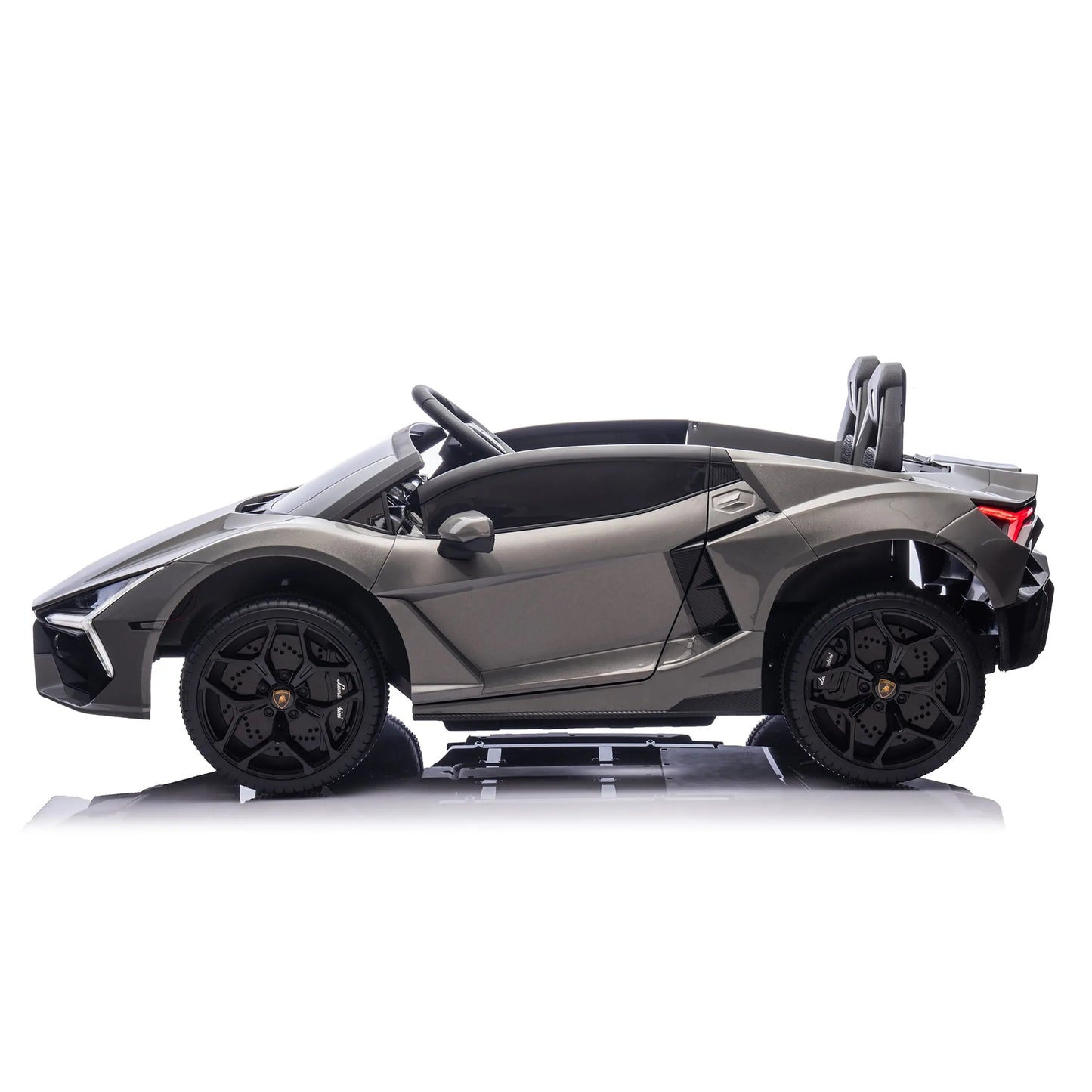 Freddo Toys Lamborghini Revuelto 24V Ride-on