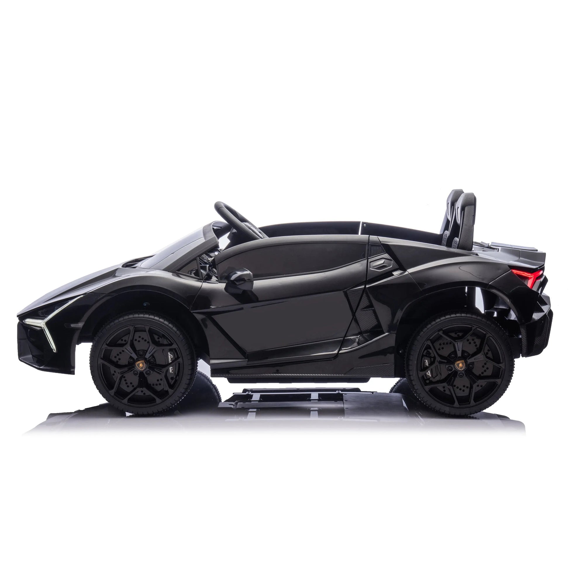Freddo Toys Lamborghini Revuelto 24V Ride-on