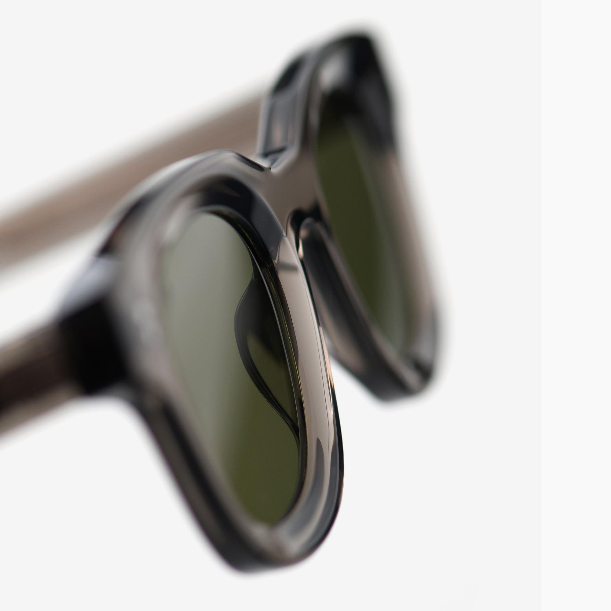 Akila Apollo Sunglasses | Uncrate Supply