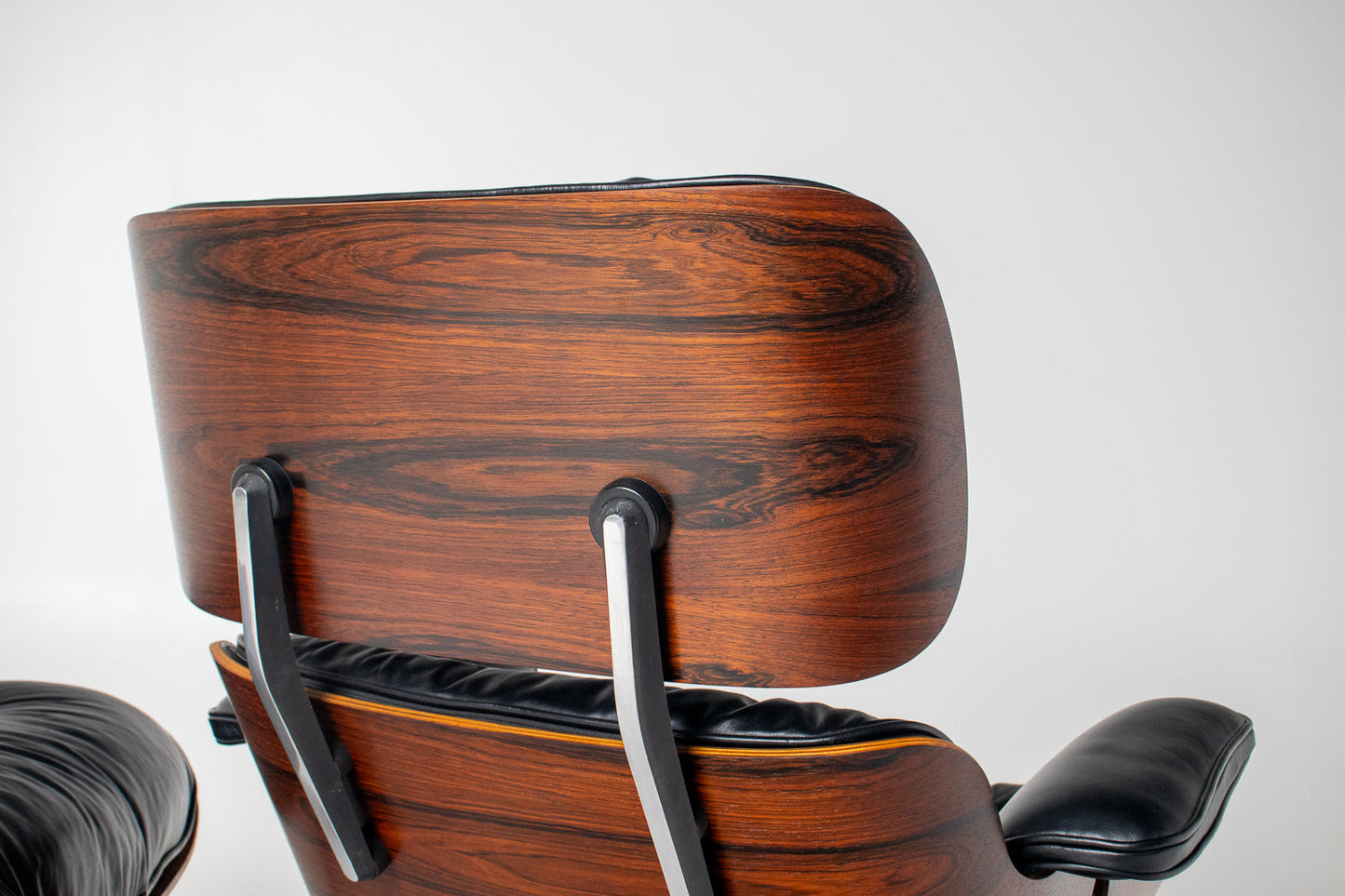 Early 1st Generation Eames Lounge Chair and Ottoman in Brazilian Rosewood finished in Gunstock Oil by Herman Miller