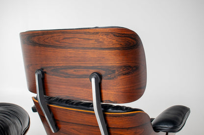 Early 1st Generation Eames Lounge Chair and Ottoman in Brazilian Rosewood finished in Gunstock Oil by Herman Miller