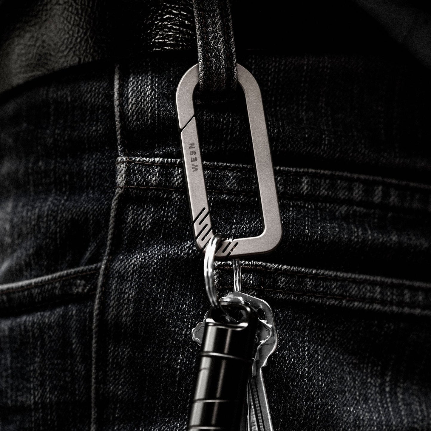 WESN The CB Titanium Carabiner
