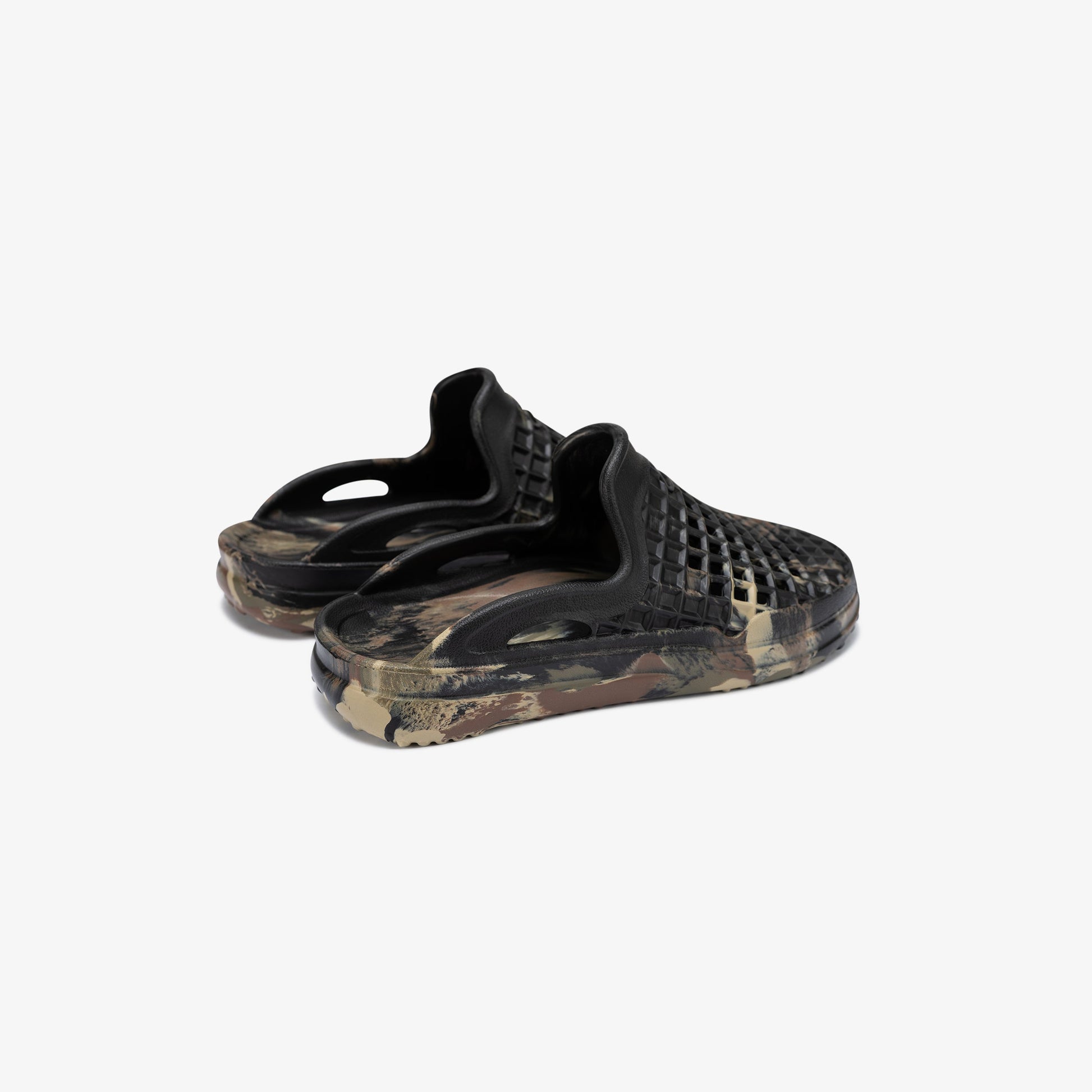 Lusso Cloud Woodland Camo Scenario Slide