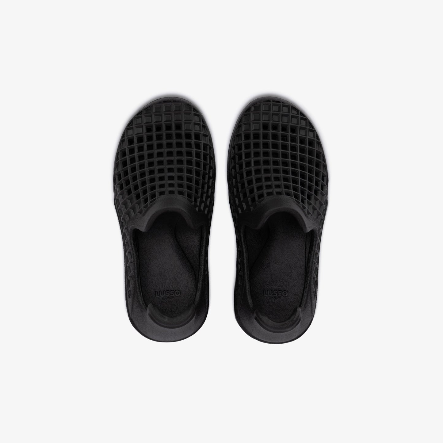 Lusso Cloud Scenario Jet Black Slip-On Shoe