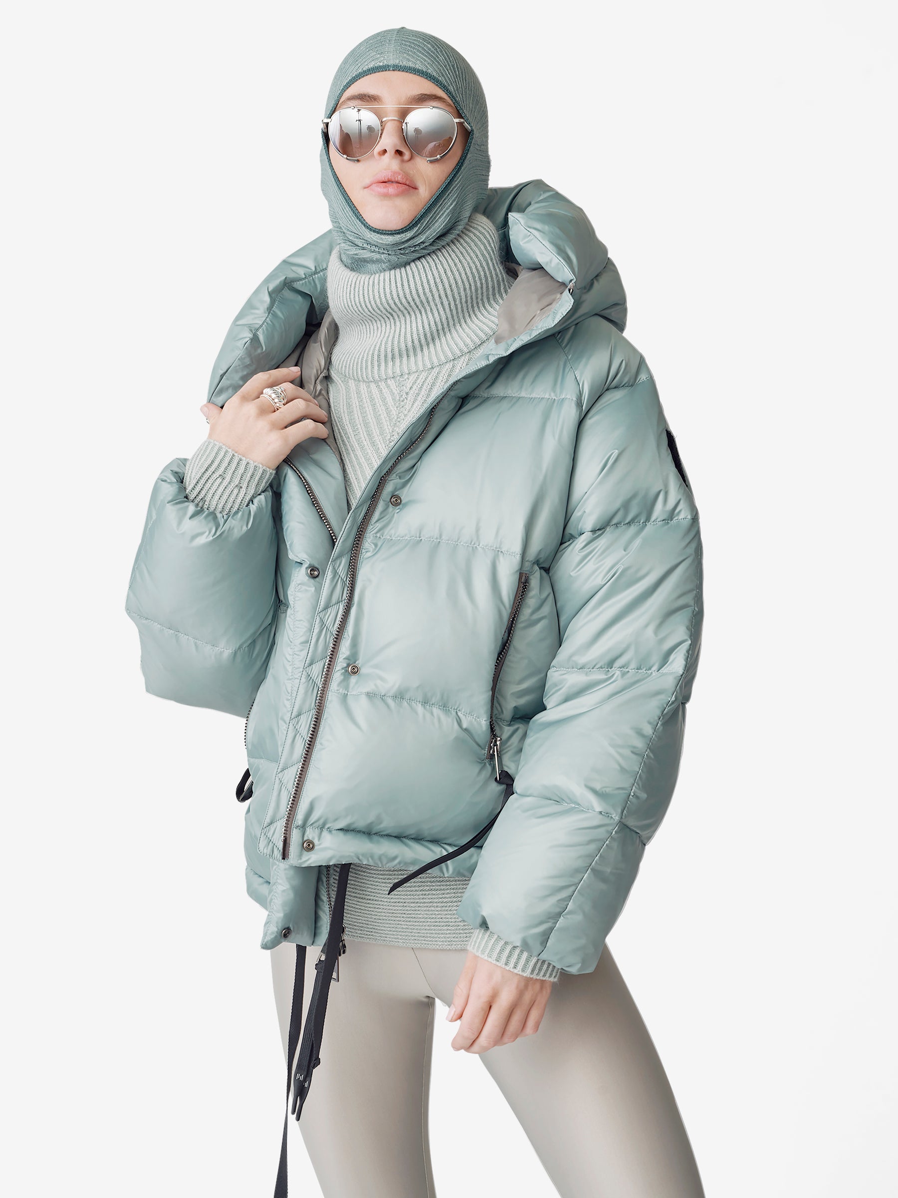 アウターその他 COVERNAT RDS Below Down Short Puffer Light Gray CO2304DP02LG COVERNAT RDS Below Down Short Puffer Light Gray