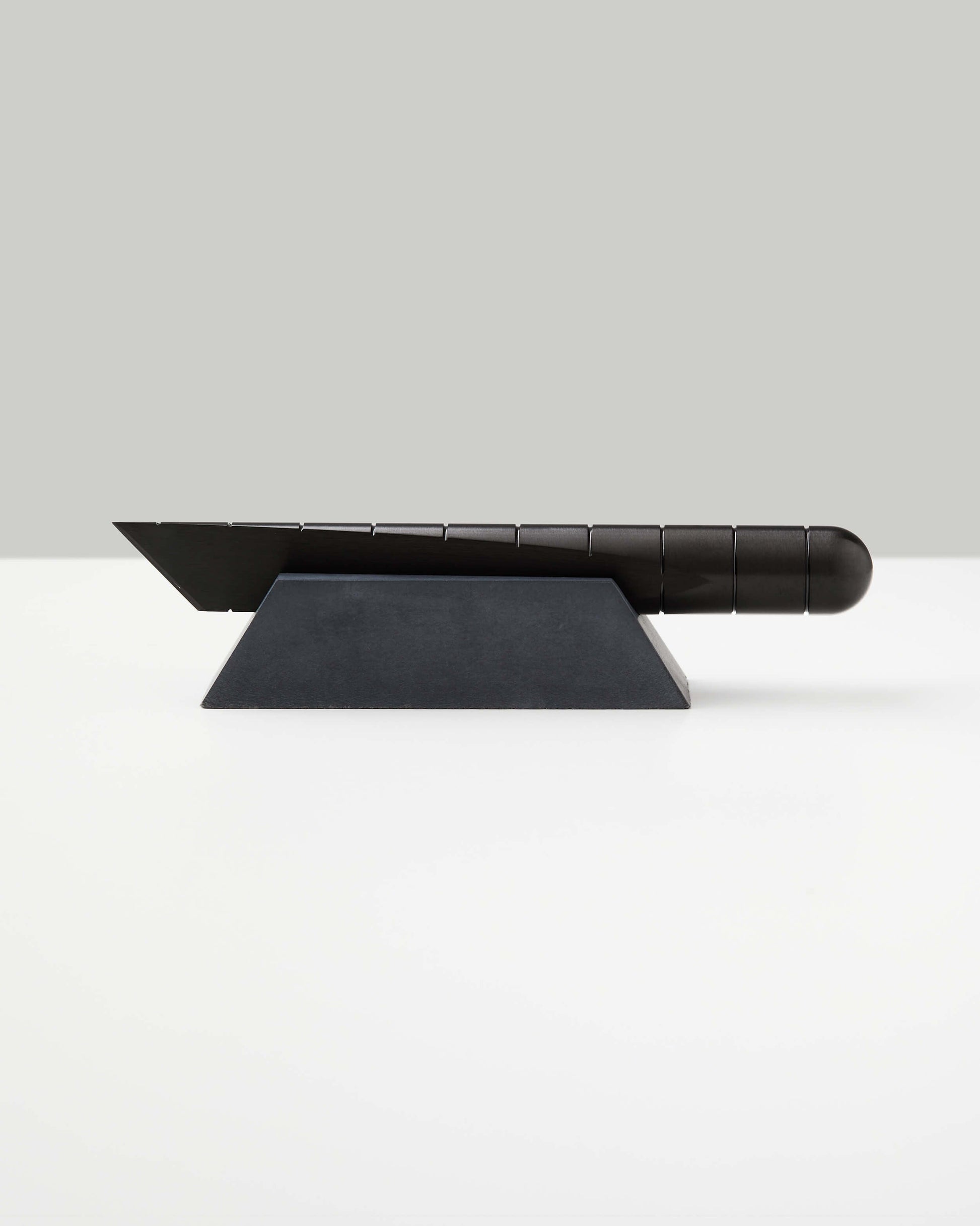 Craighill Desk Knife Plinth
