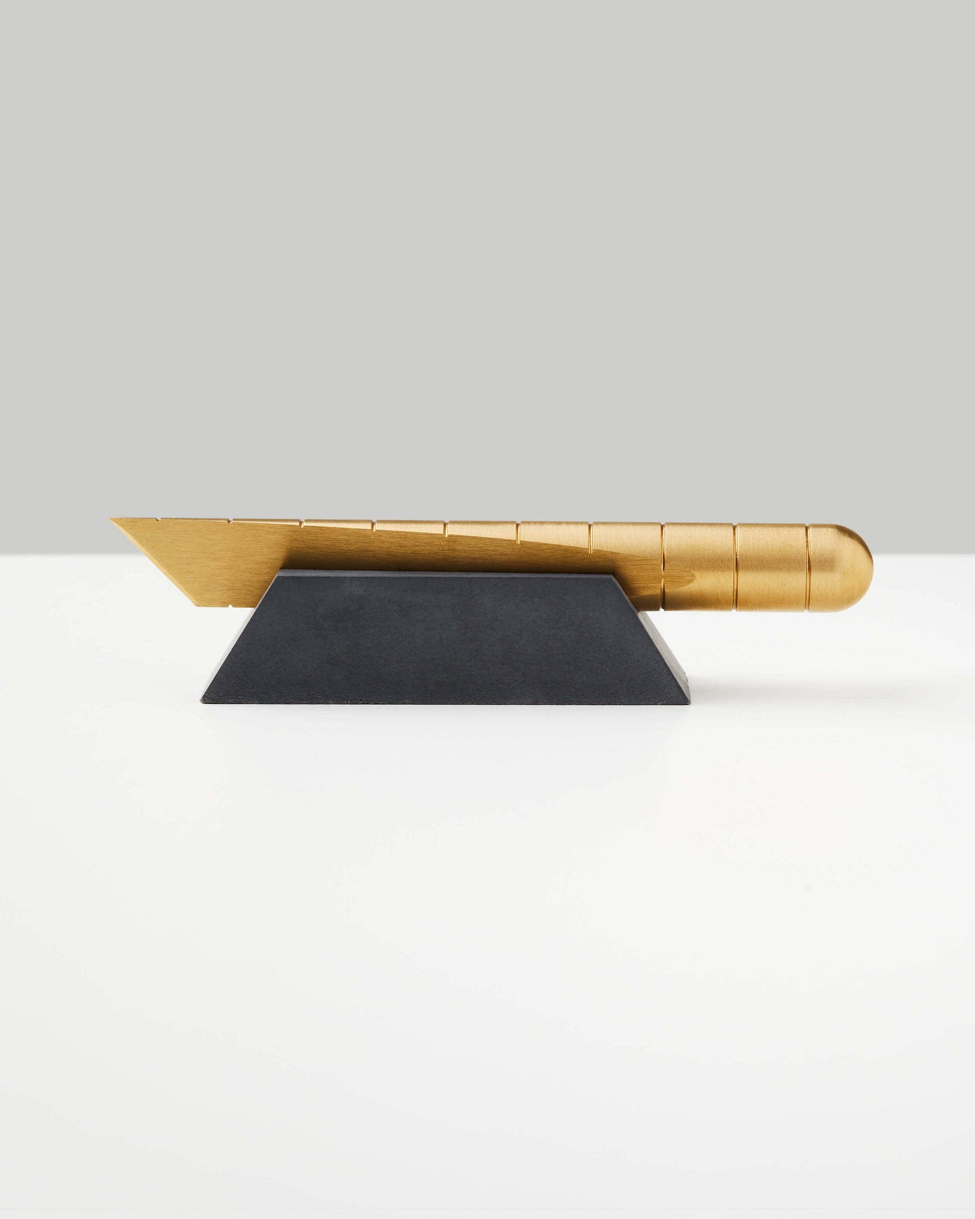 Craighill Desk Knife Plinth