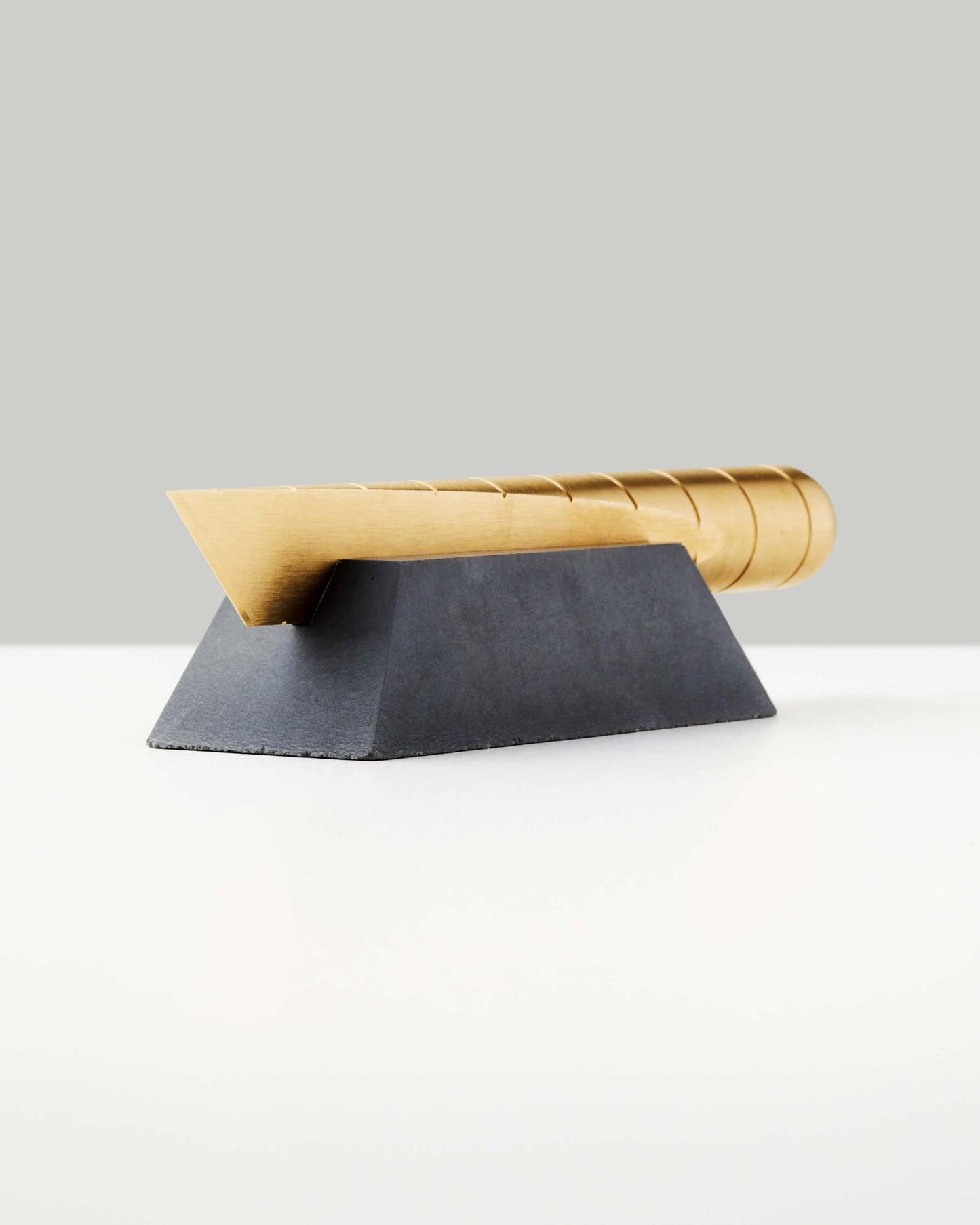 Craighill Desk Knife Plinth
