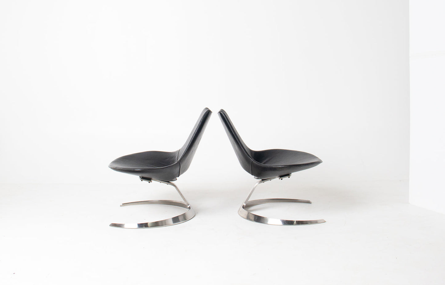 Pair of "Scimitar" Lounge Chairs by Preben Fabricius and Jørgen Kastholm