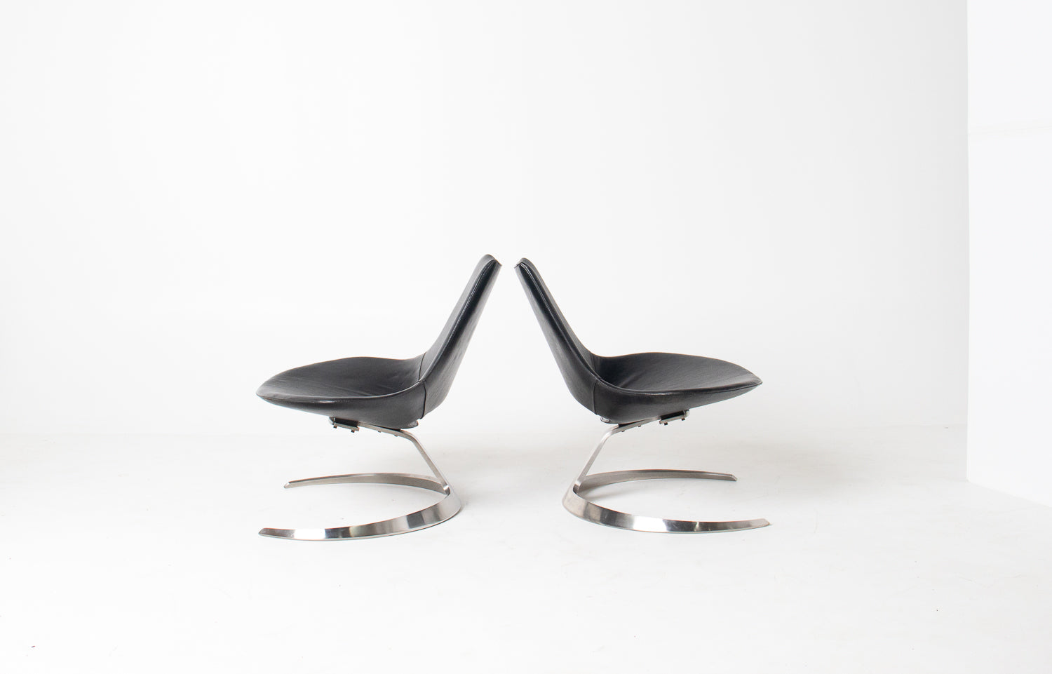Pair of "Scimitar" Lounge Chairs by Preben Fabricius and Jørgen Kastholm