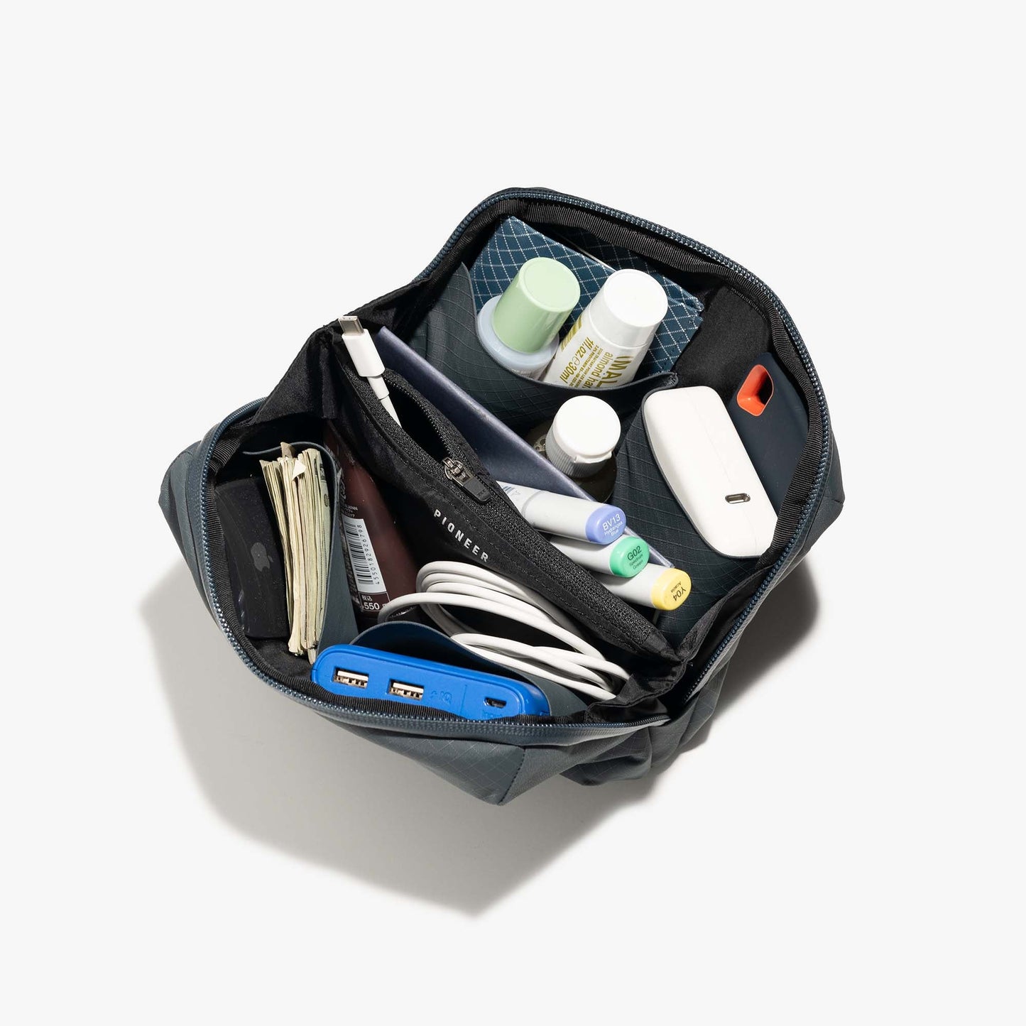 Pioneer Carry Global Pouch
