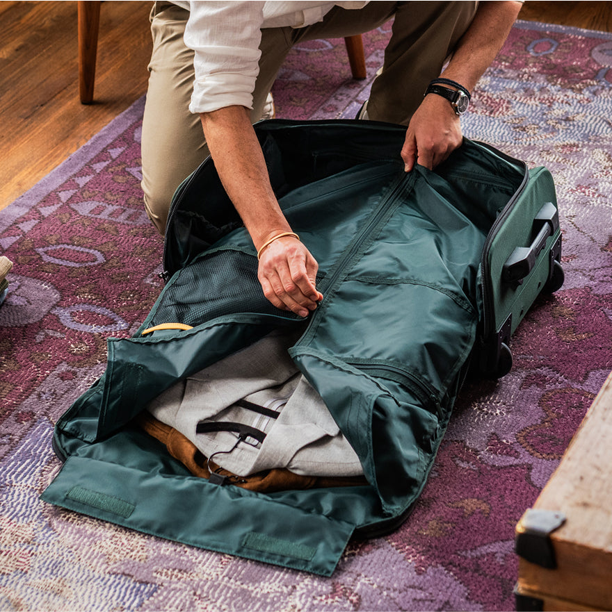 Halfday Carry-On Garment Roller Bag