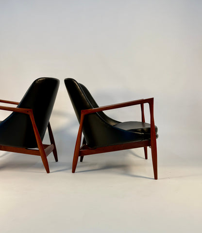 Rare Pair of Vintage Elizabeth Lounge Chairs by Ib Kofod Larsen