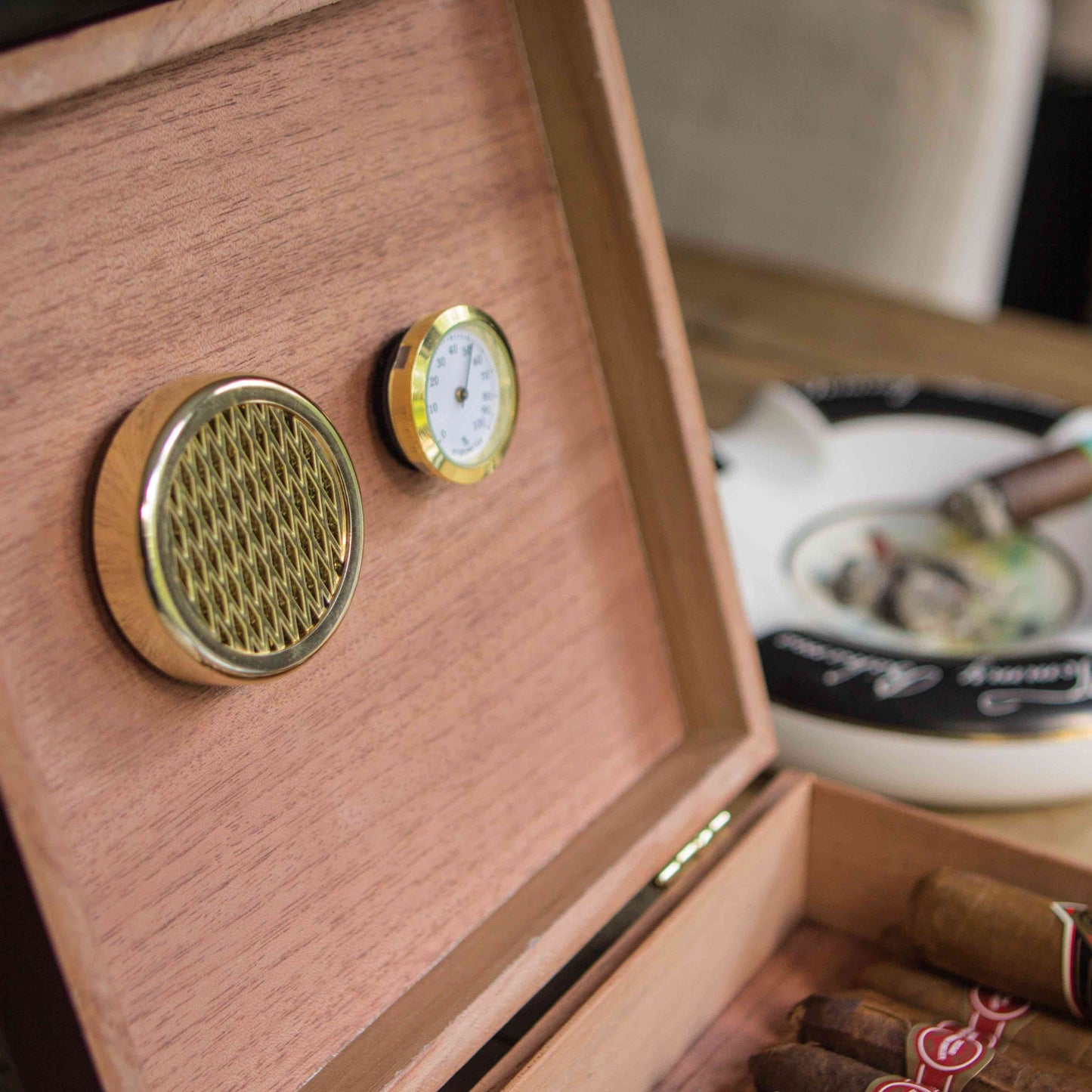 Klaro Desktop Analog Cherry Humidor