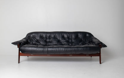 Brazilian Modern MP-41 Sofa by Percival Lafer