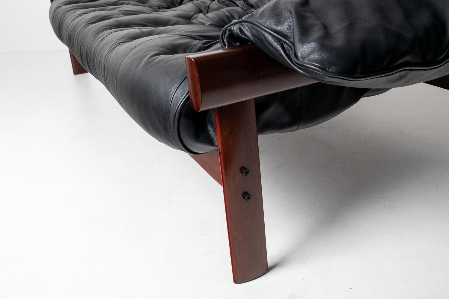 Brazilian Modern MP-41 Sofa by Percival Lafer