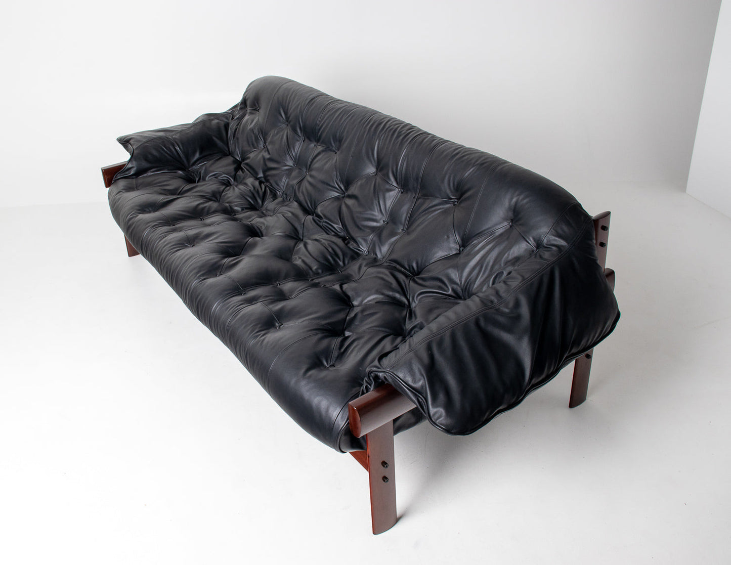 Brazilian Modern MP-41 Sofa by Percival Lafer