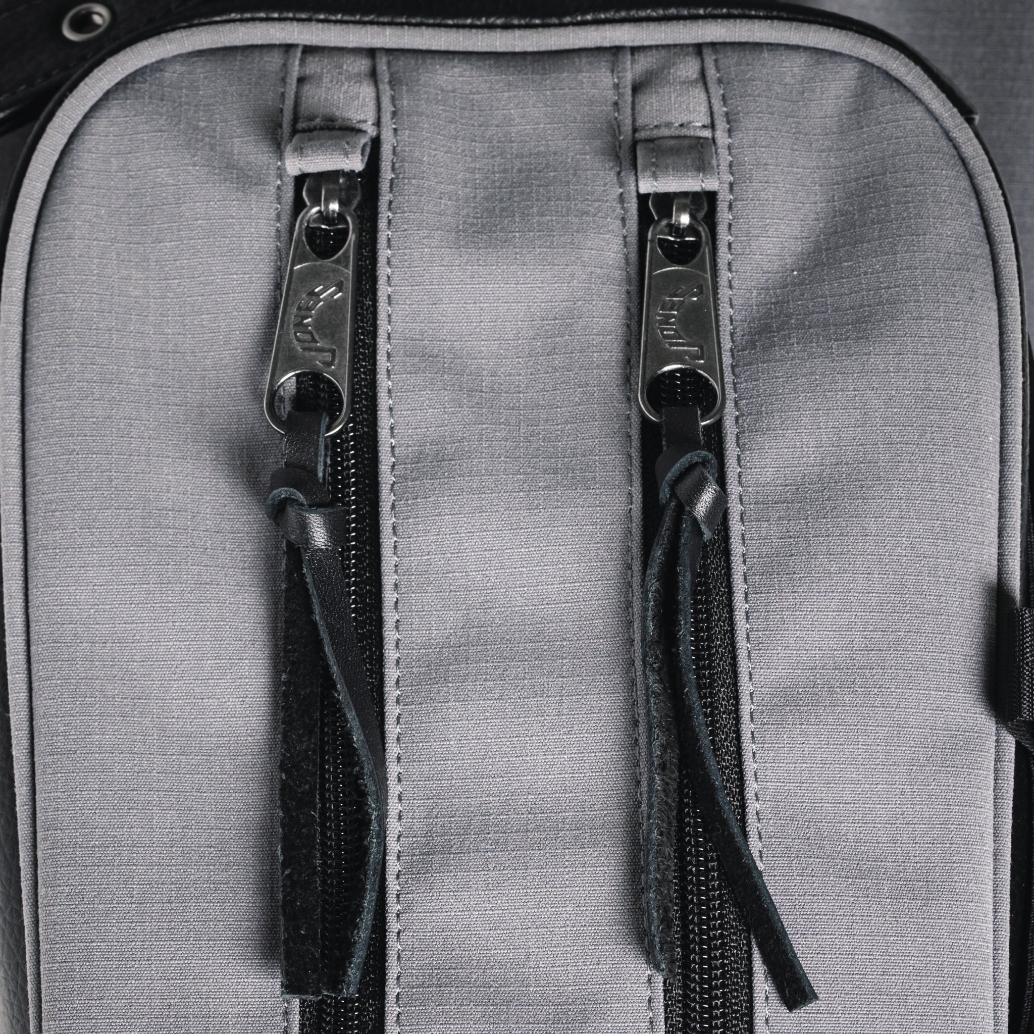 Jones Golf Players Series Golf Bag | Uncrate Supply