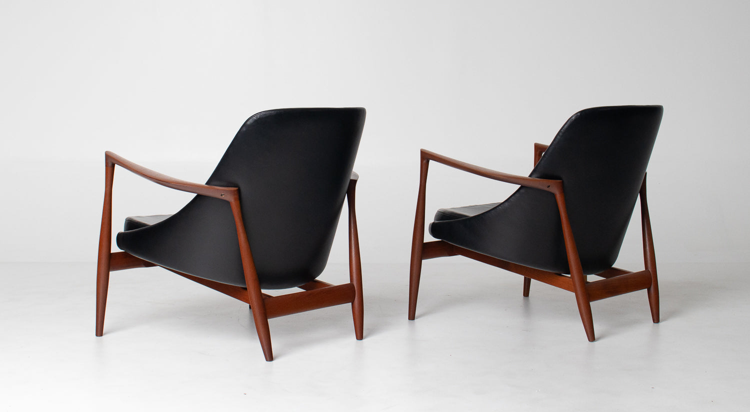 Rare Pair of Vintage Elizabeth Lounge Chairs by Ib Kofod Larsen