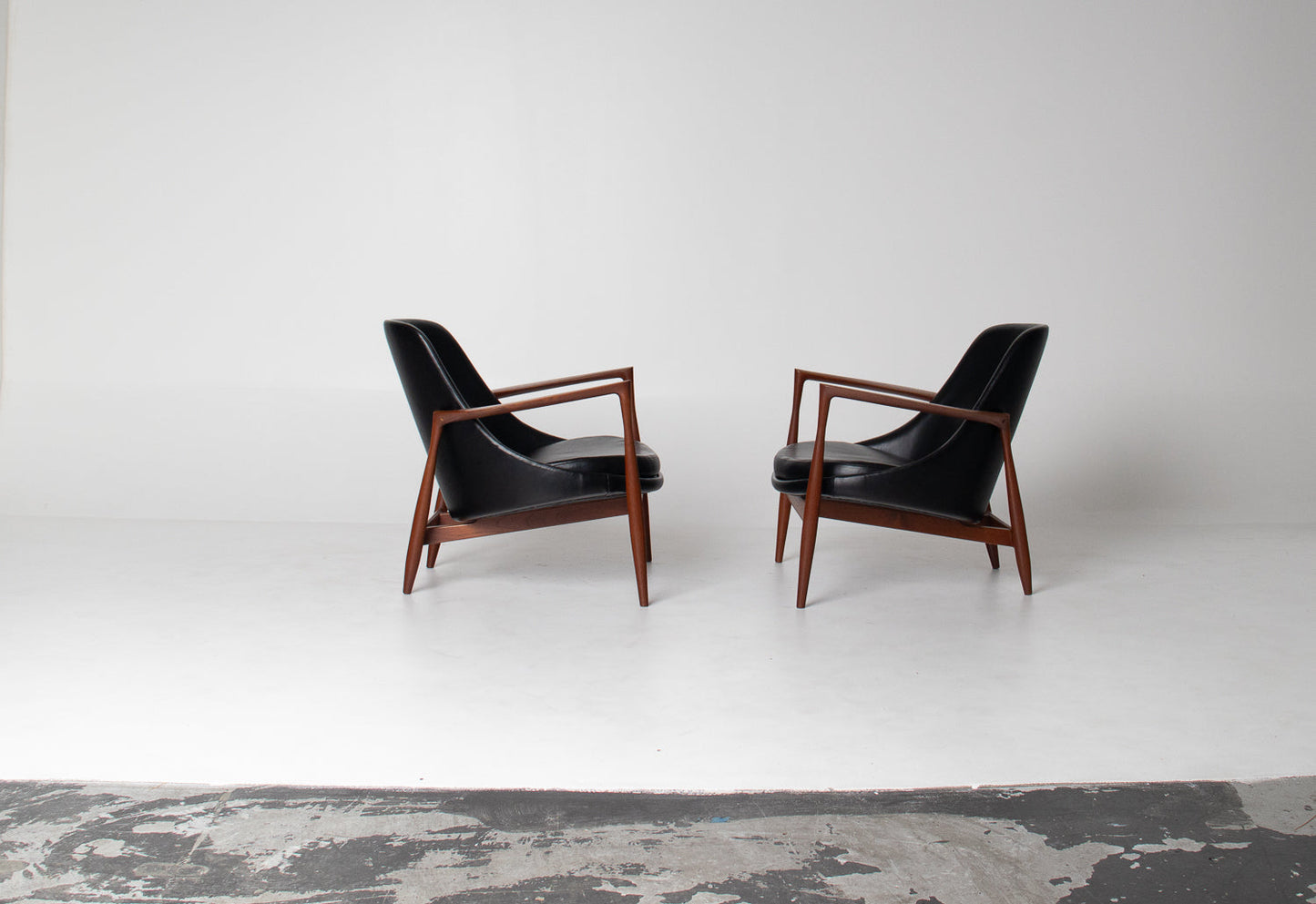 Rare Pair of Vintage Elizabeth Lounge Chairs by Ib Kofod Larsen